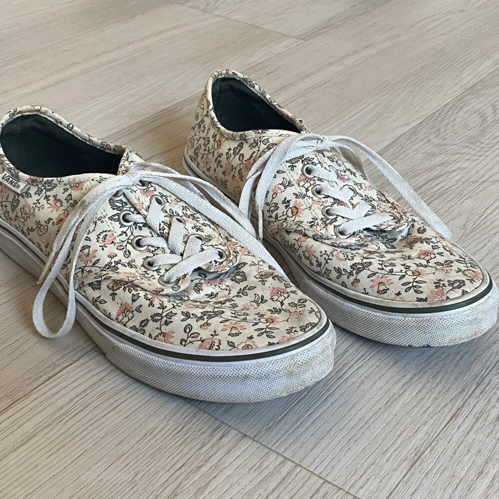 vans floral sneaker 9.5W discontinued